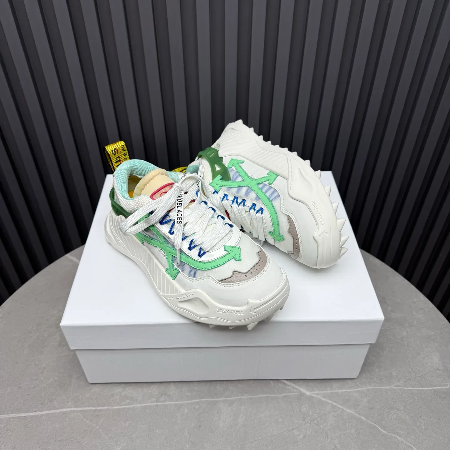 💰¥660 Trendy brand OFF WHITE classic popular style, combination outsole, official website original version 1:1 development top replica, ️Selected imported high mercerized frosted cowhide stitching breathable mesh ✔️Breathable lining, breathable and comfortable, simple and personalized design, official website rubber outsole, code number: ⚡️Couple style ⚡️35-40 women's model, 39-46 men's model (46 customized)